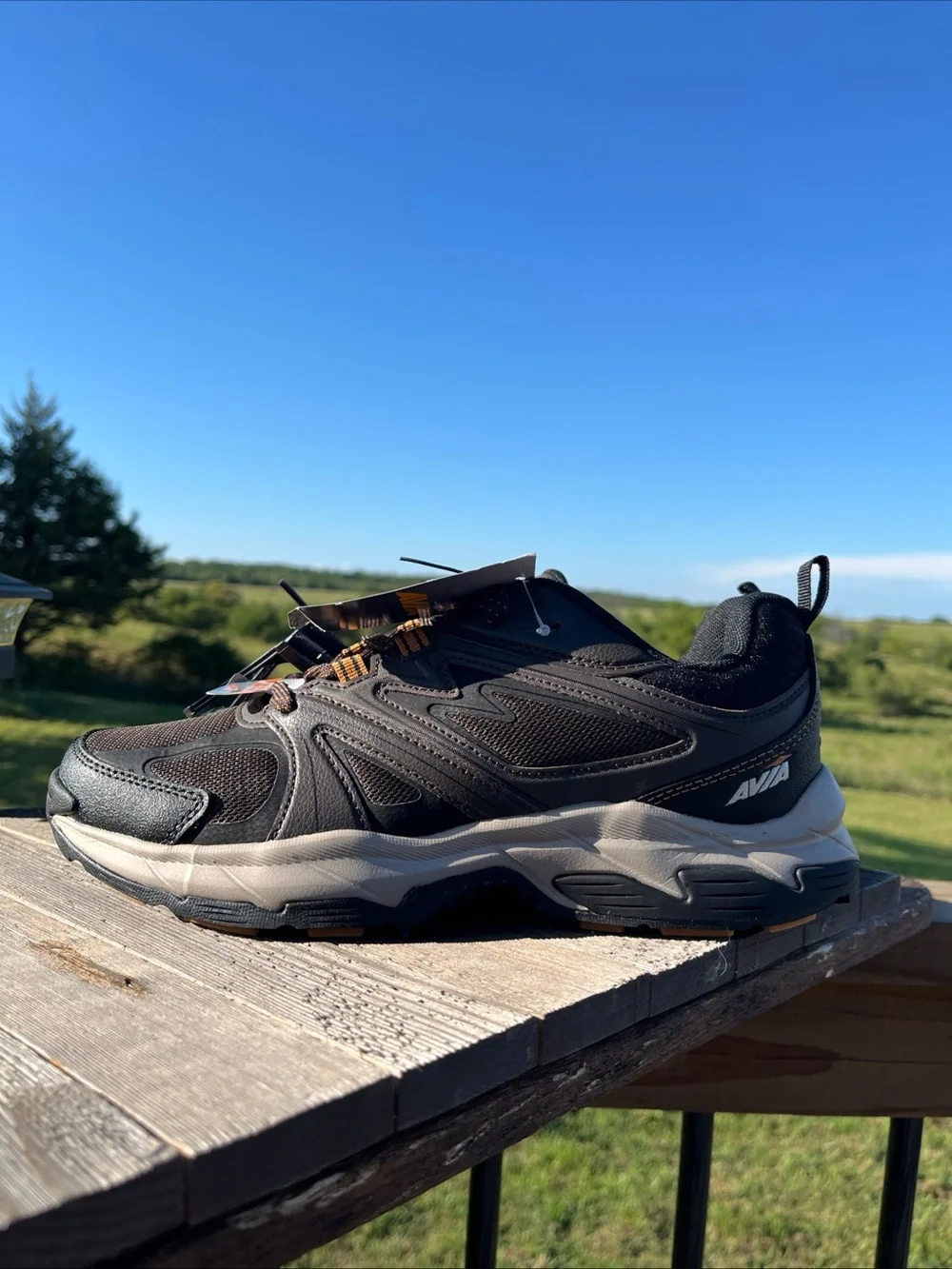 Avia Men’s Talus Rugged Walking Shoes Size 9 Color Brown